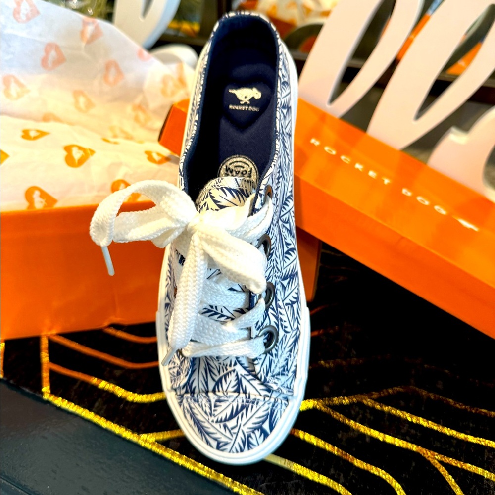 NIB Rocket Dog slide sneakers size 6